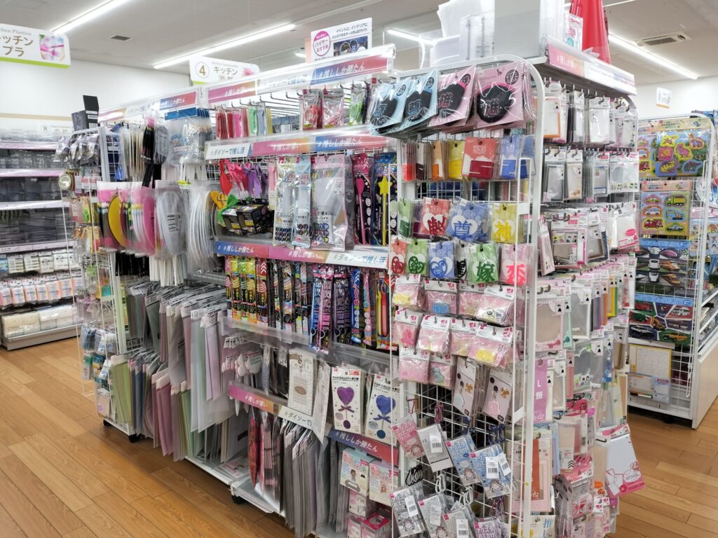 アクリルスタンド,100均
