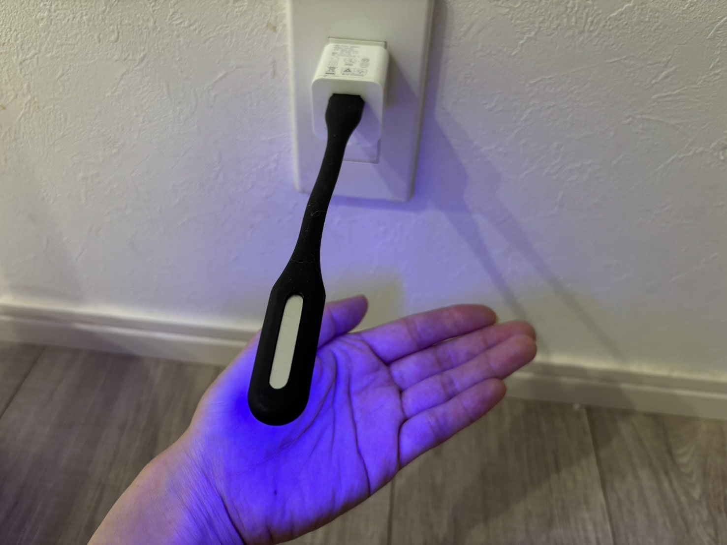 ブラックライト,100均