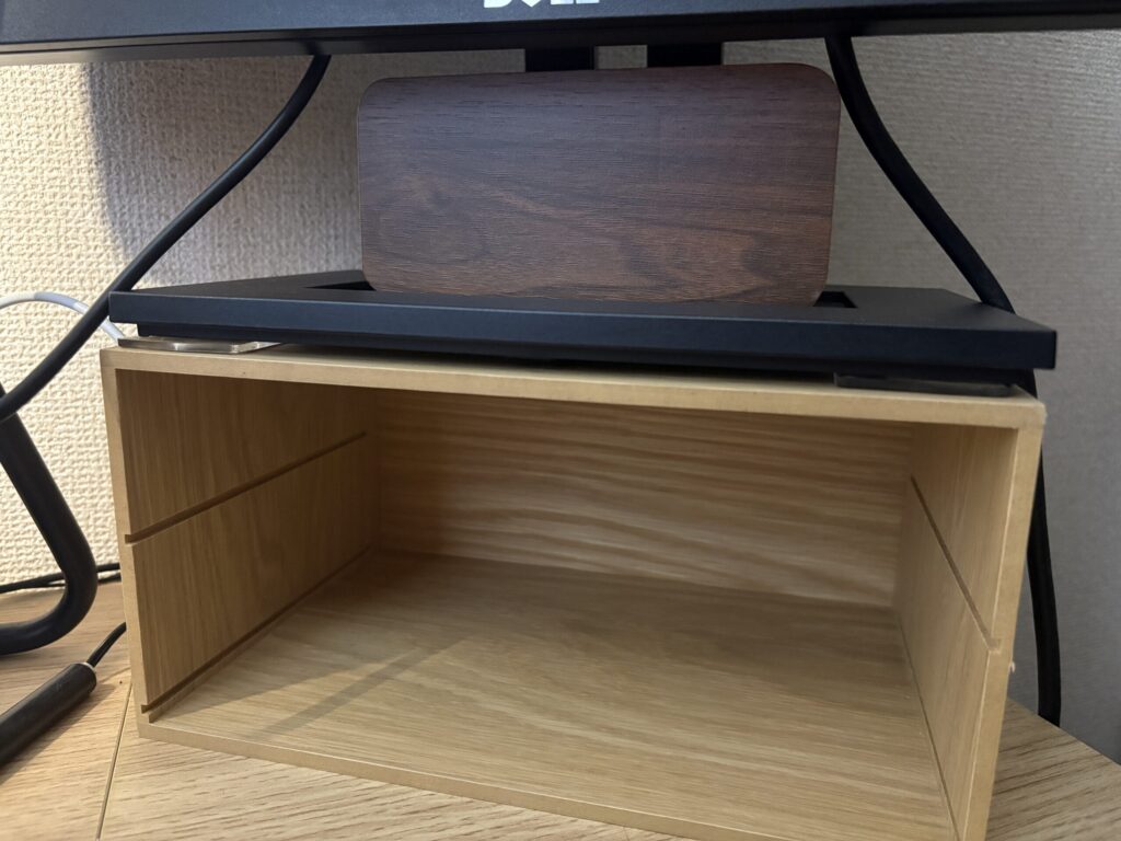 テレビ転倒防止,100均
