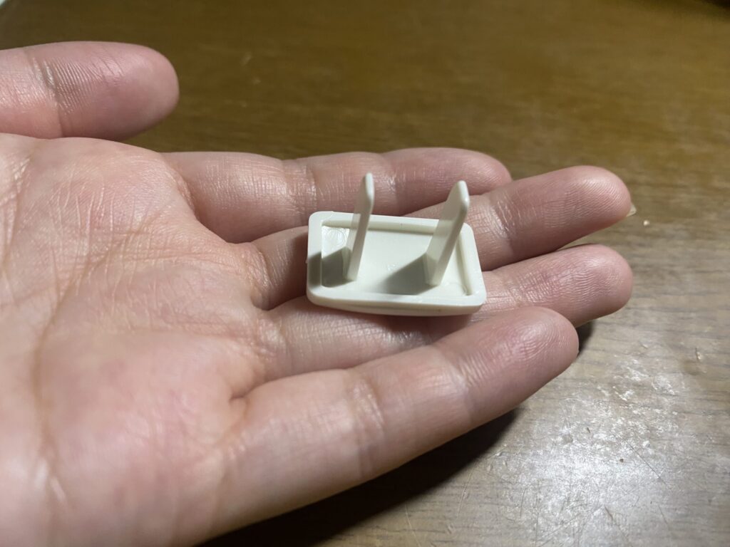 100均,コンセントカバー