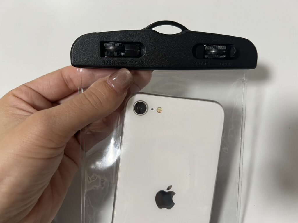 スマホ防水ケース,100均