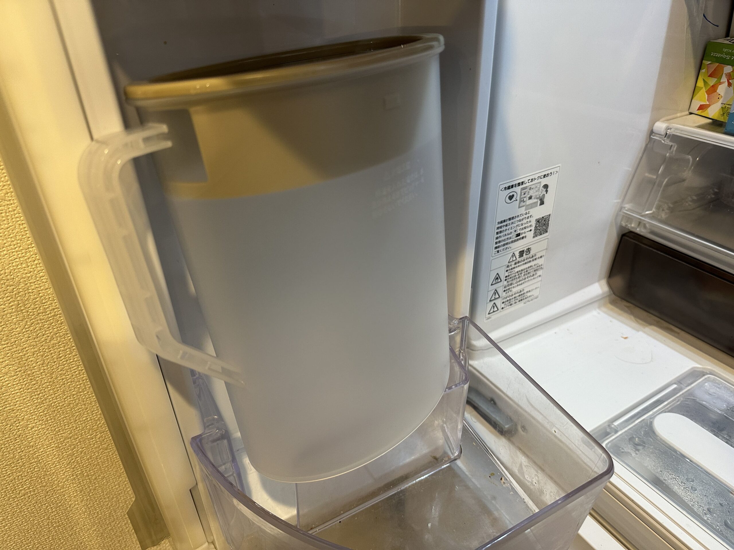 100均,ピッチャー